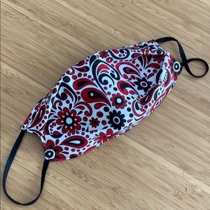 Black and white bandanna facemask